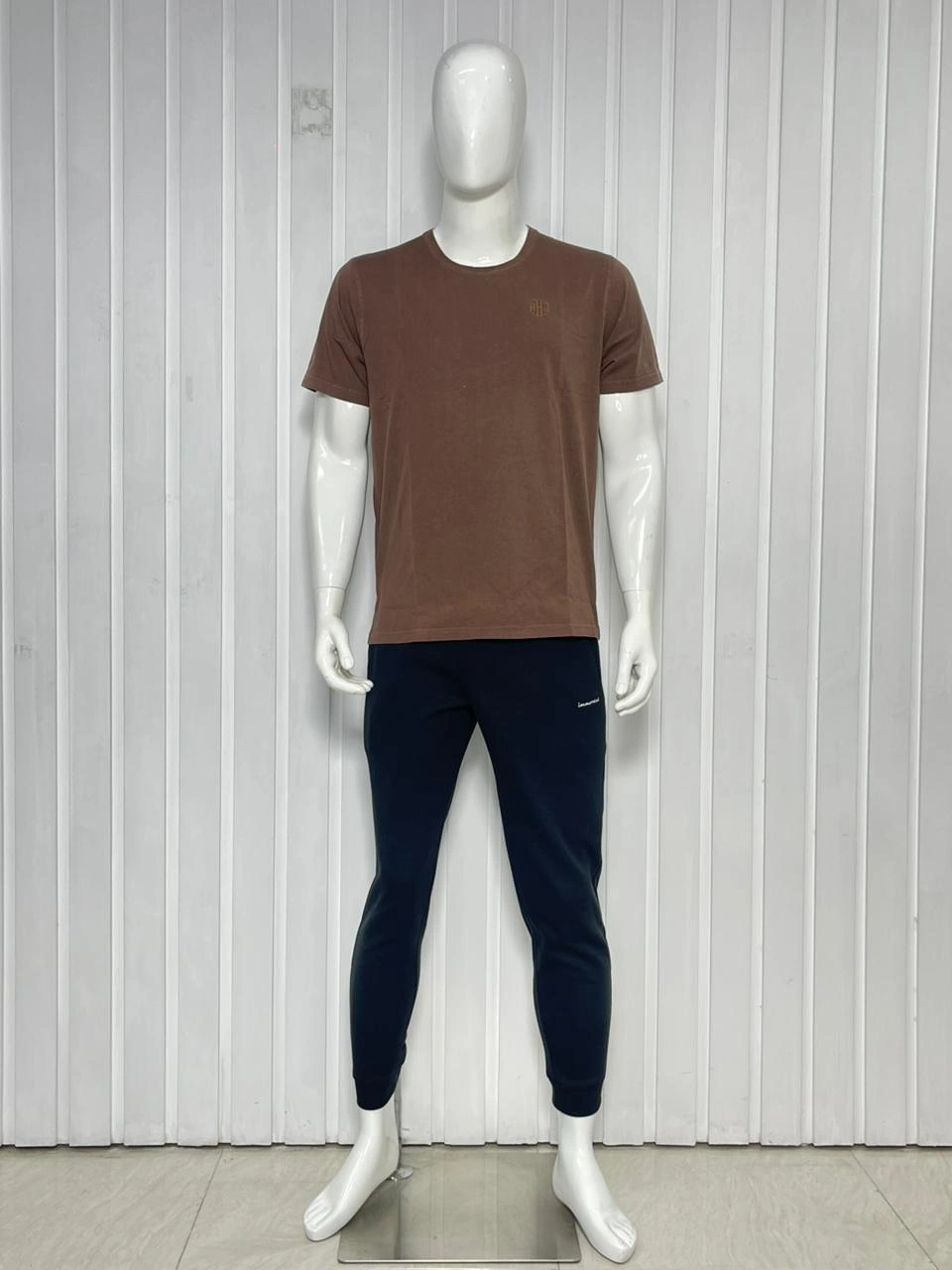 Brown Men’s