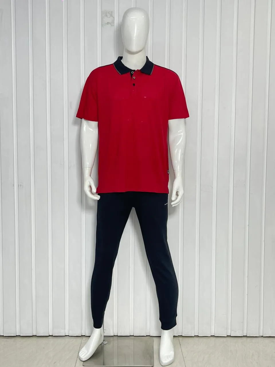 Red Men’s